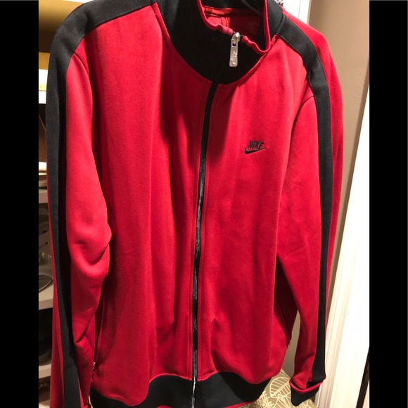 Nike Jacket - 4 for $10 💥!